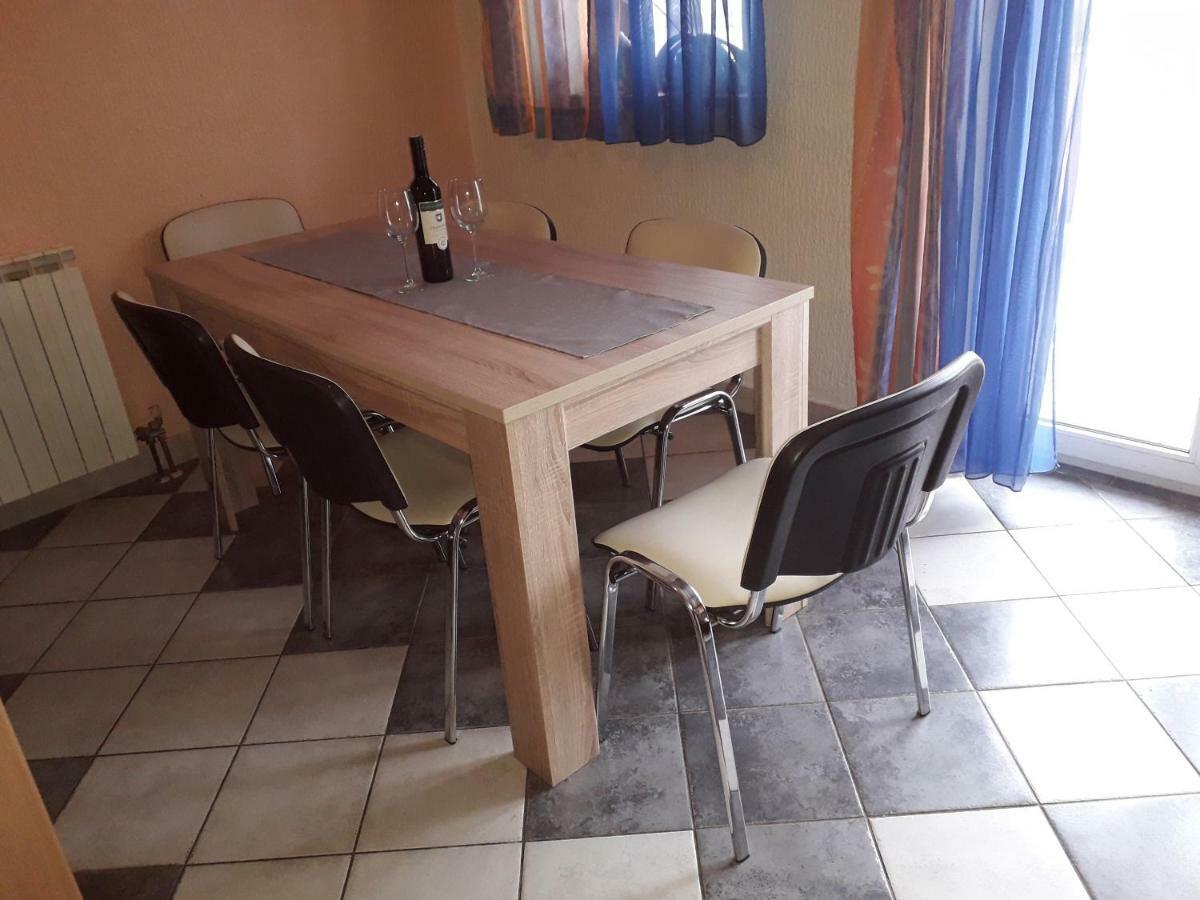 Apartments Rajka Lopar Extérieur photo