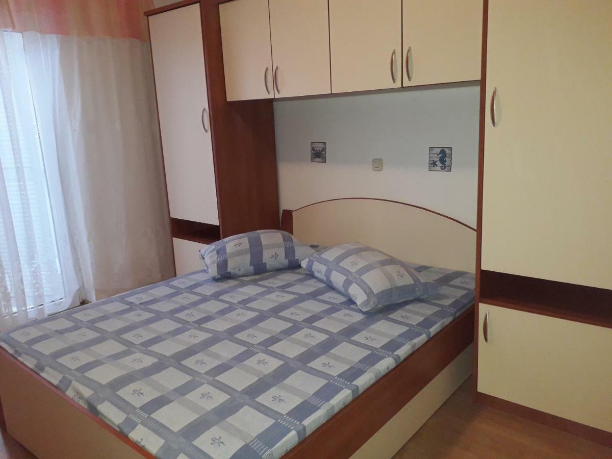 Apartments Rajka Lopar Extérieur photo